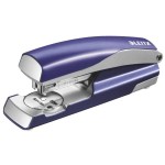 Zszywacz średni metalowy LEITZ Style 30 kartek niebieski /55620069/