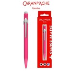 Długopis automatyczny CARAN D'ACHE 849 GIFT BOX FLUO LINE M obudowa różowa wkład niebieski 1 szt. /CD849-690/